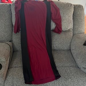 Gorgeous maroon and black hourglass shaping dress
